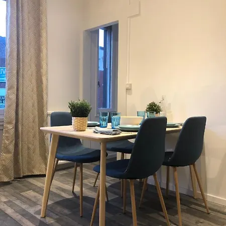 Maison De Ville Avec Garage Proche Centre-ville Holiday home *